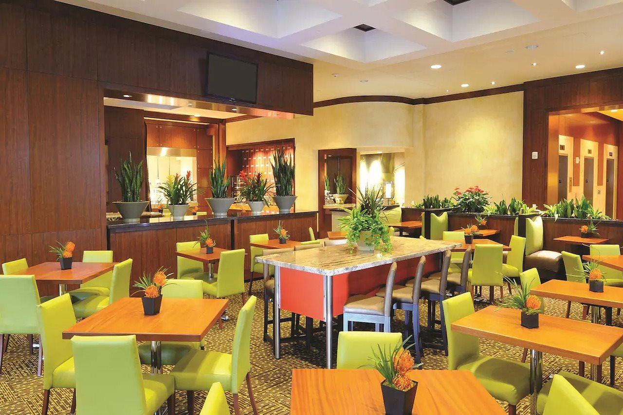 Embassy Suites Houston - Downtown Екстериор снимка