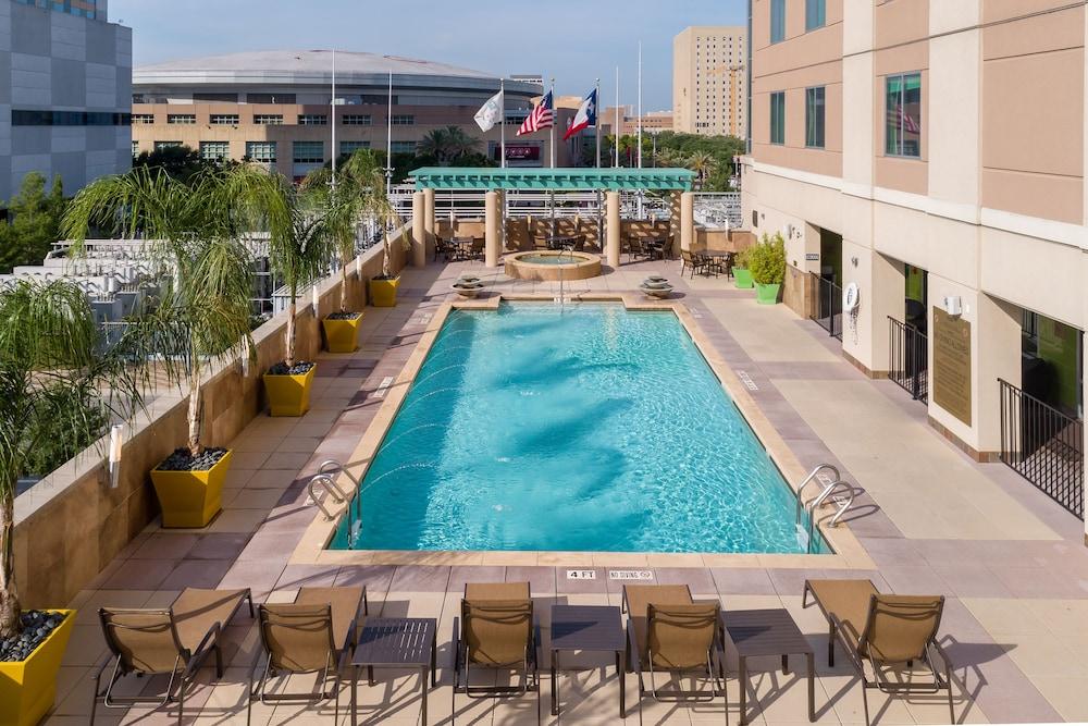 Embassy Suites Houston - Downtown Екстериор снимка