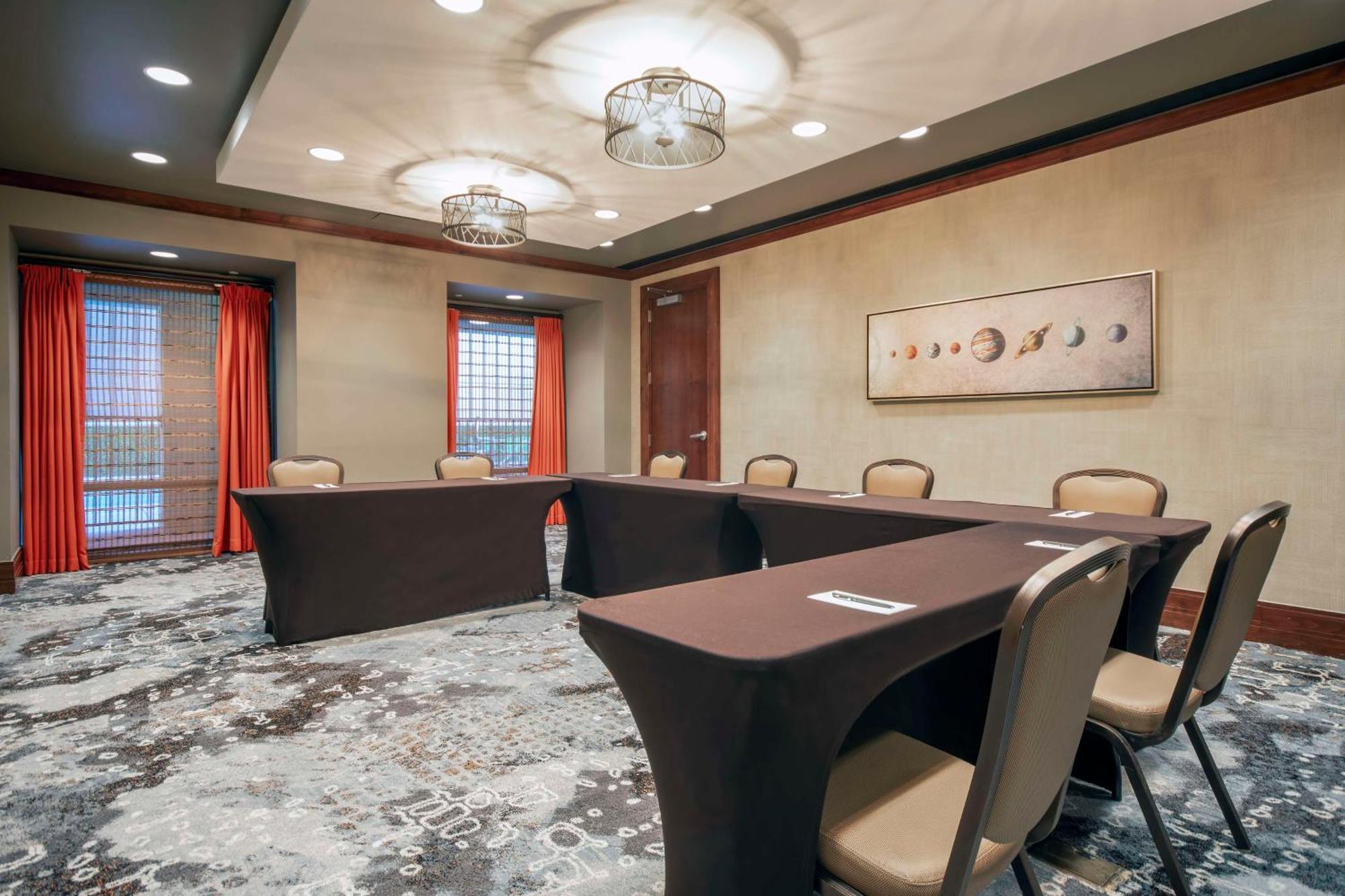 Embassy Suites Houston - Downtown Екстериор снимка