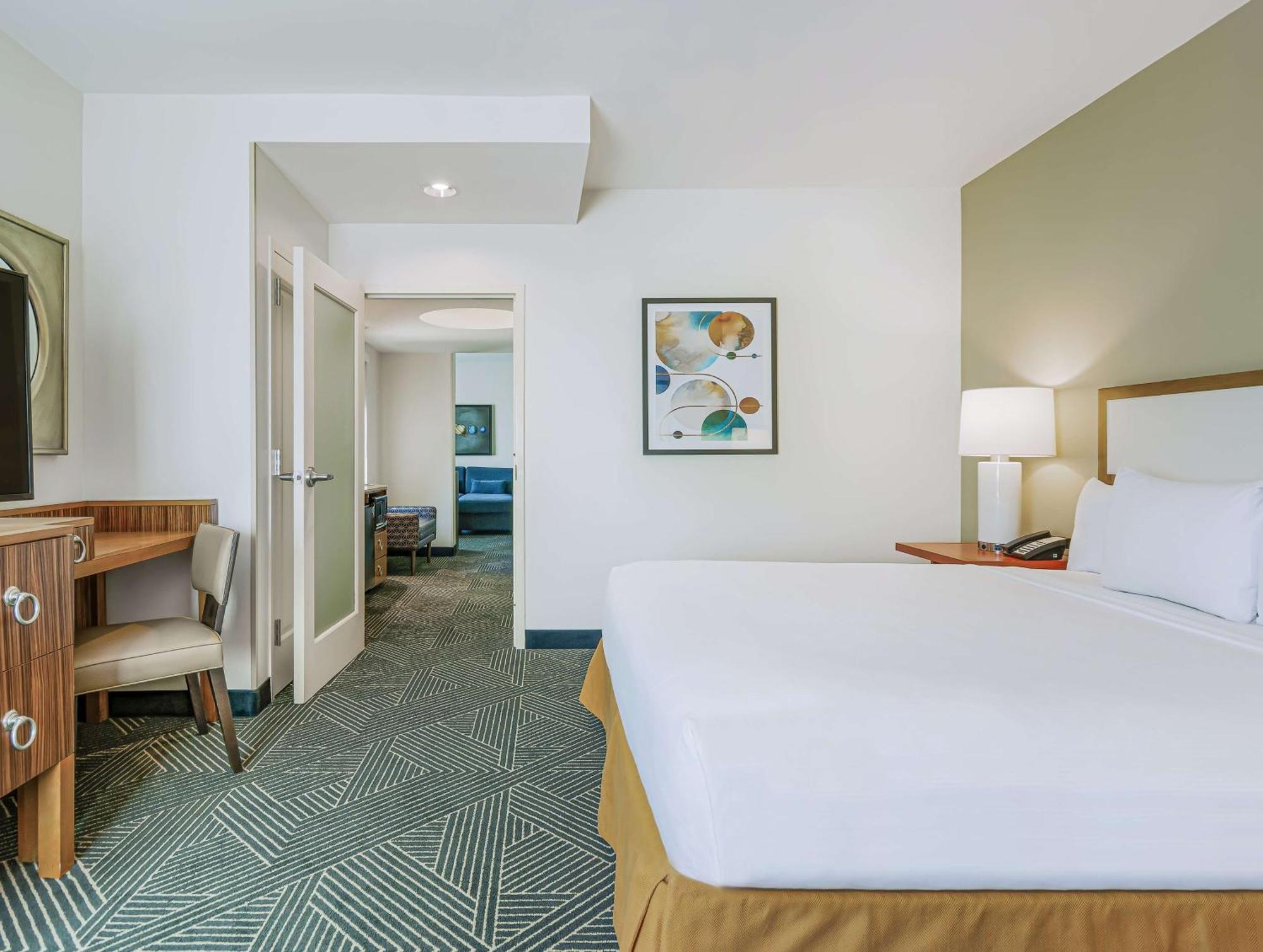Embassy Suites Houston - Downtown Екстериор снимка
