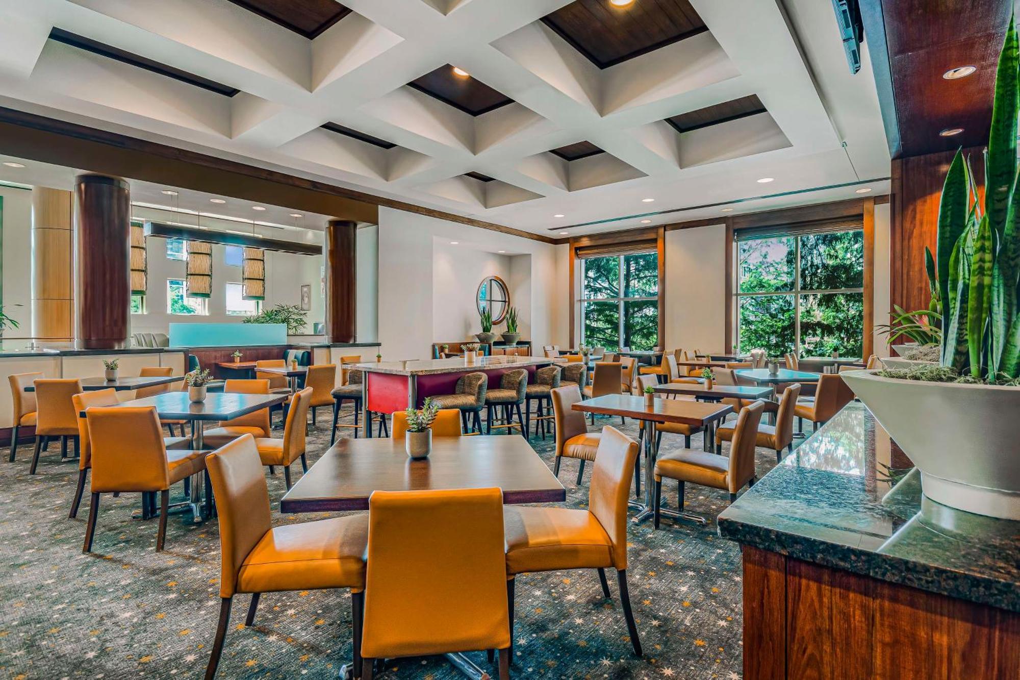 Embassy Suites Houston - Downtown Екстериор снимка