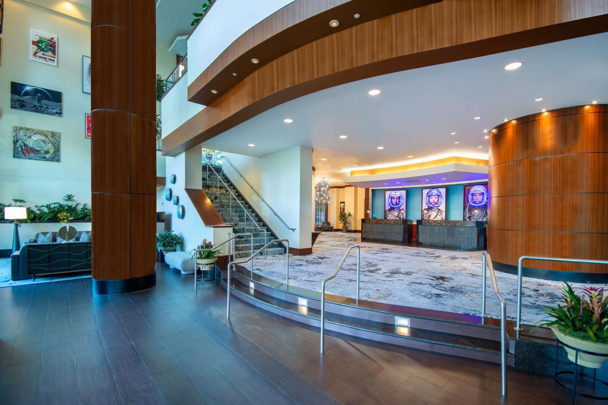 Embassy Suites Houston - Downtown Екстериор снимка