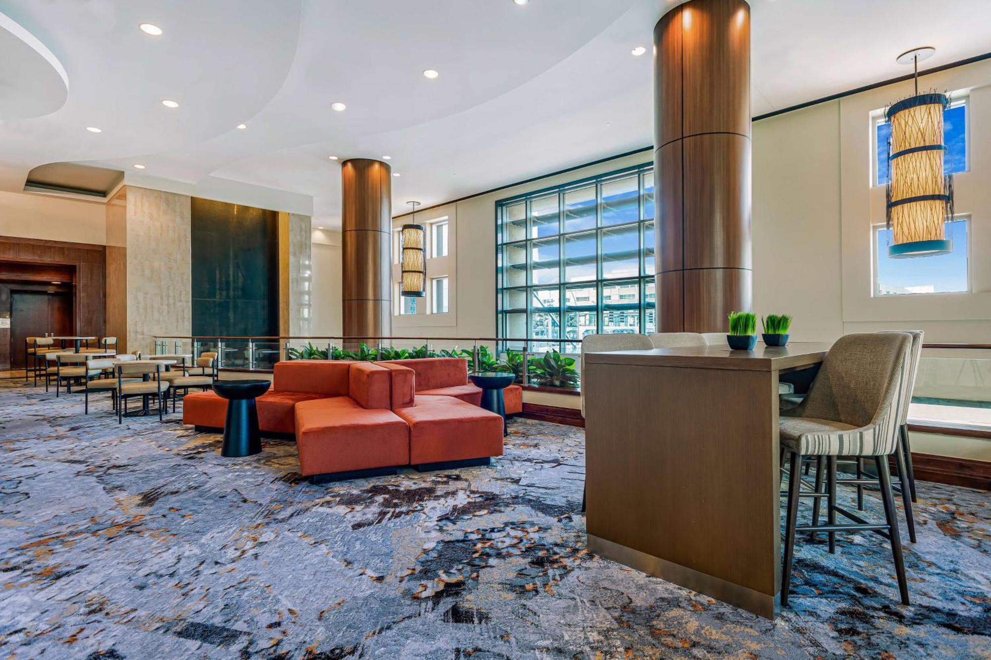 Embassy Suites Houston - Downtown Екстериор снимка